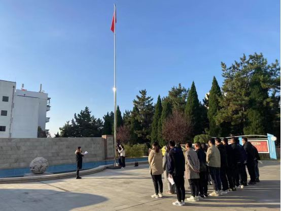 庆祝二十大召开，强国复兴有我”国旗下讲话活动