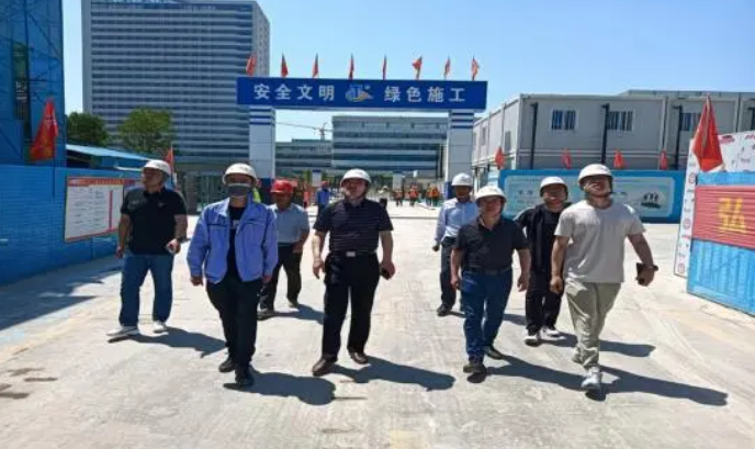 全方位建设质量强县，助推建筑业高质量发展