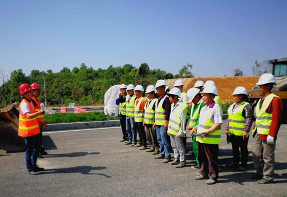 住房和城乡建设部印发通知开展施工现场技能工人配备标准制定工作